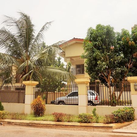 Sandpark Place, West Hills Mile 11 Luaran gambar
