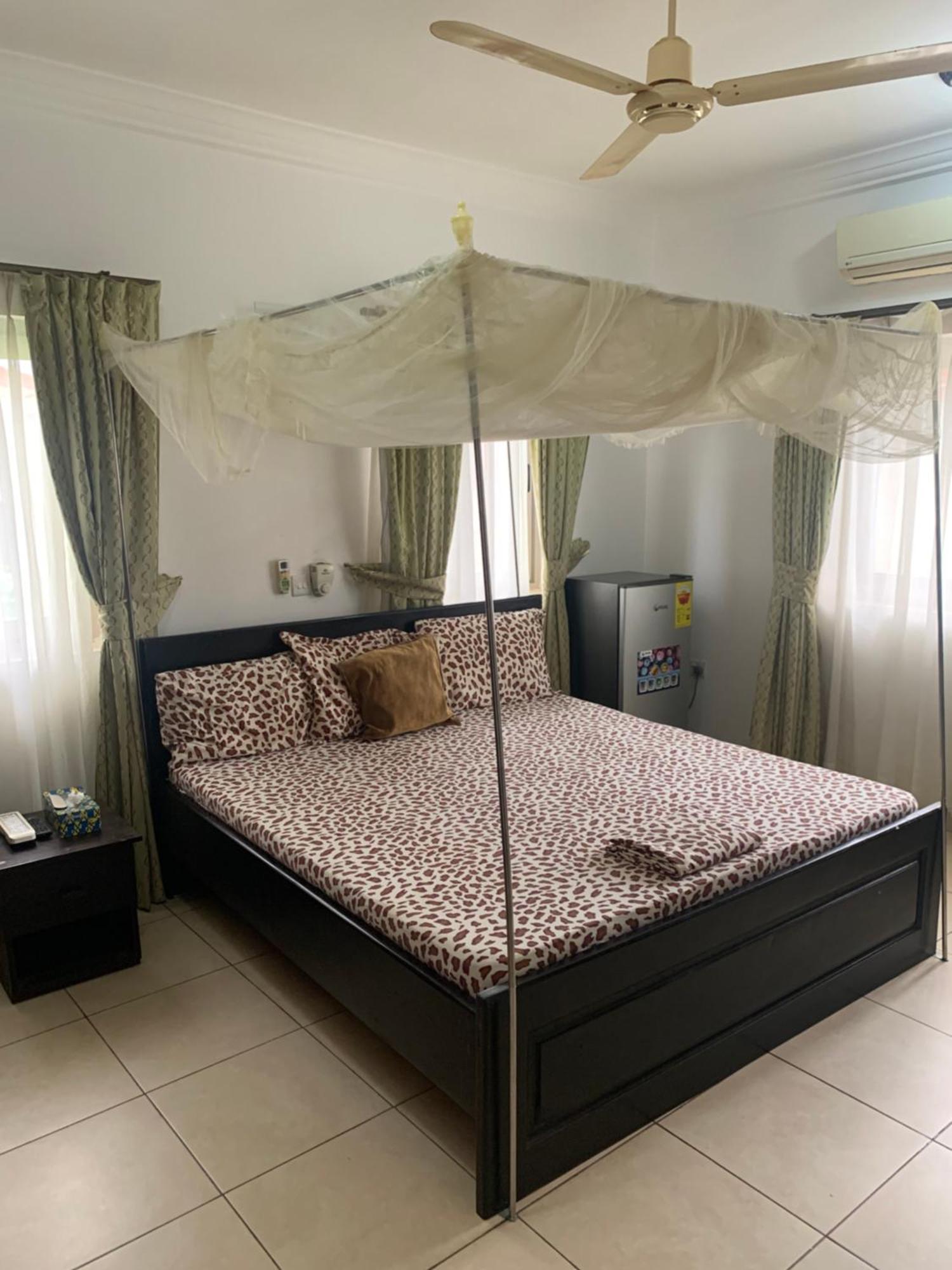 Sandpark Place, West Hills Mile 11 Luaran gambar