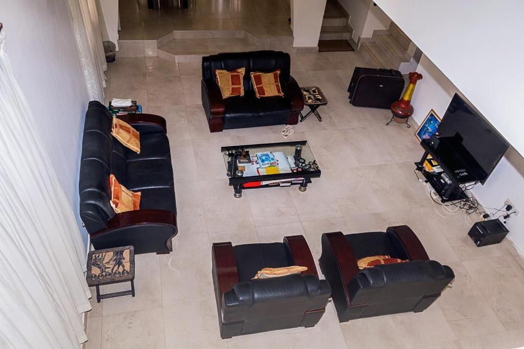 Sandpark Place, West Hills Mile 11 Luaran gambar