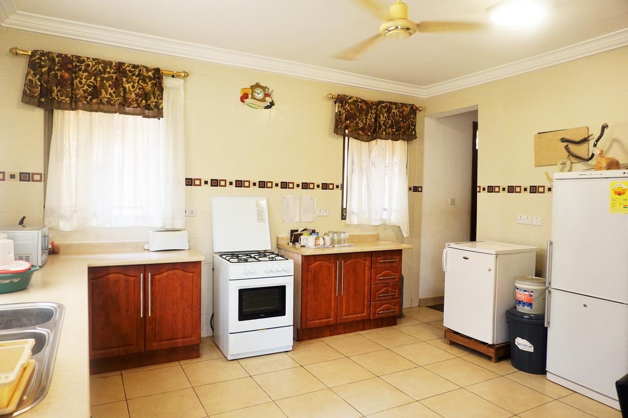 Sandpark Place, West Hills Mile 11 Luaran gambar